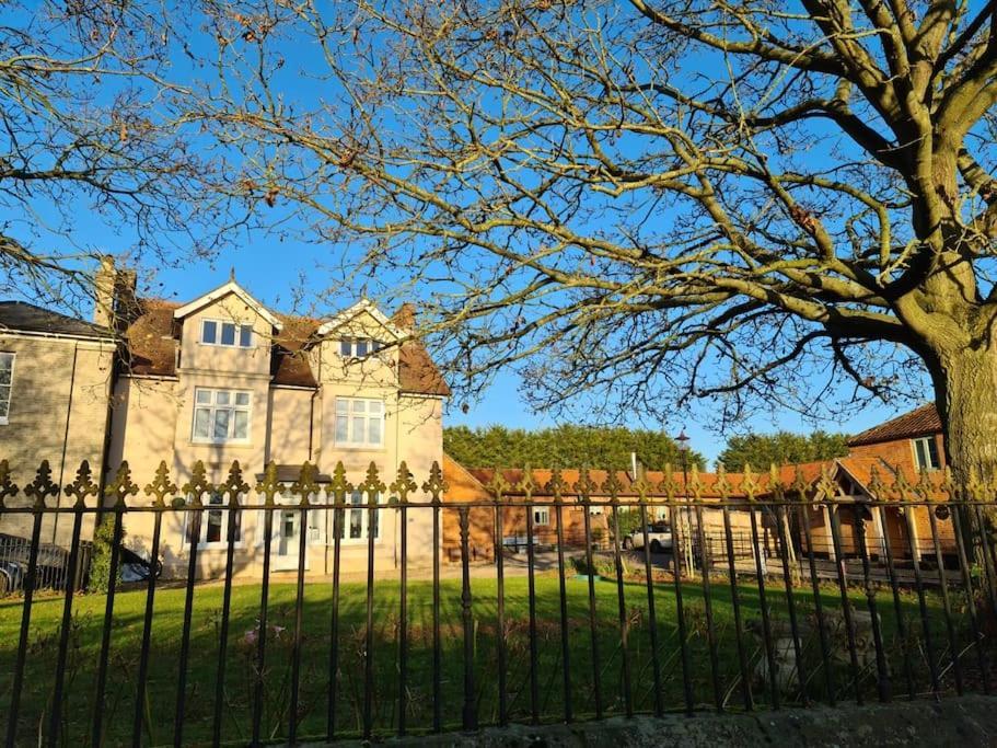 Stylish Georgian Apartment In An Ideal Location North Walsham Luaran gambar